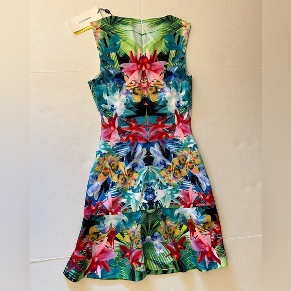 Karen Millen tropical print sleeveless scuba skater dress multi NWT Sz-4 T1 - Picture 6 of 15